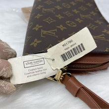 Load image into Gallery viewer, 404 Pre Owned Authentic Louis Vuitton Monogram Canvas Orsay Clutch Bag AR0927