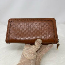 Load image into Gallery viewer, 413 Pre Owned Auth GUCCI Sima GG Brown Leather Long Zippy Wallet 295371.2091